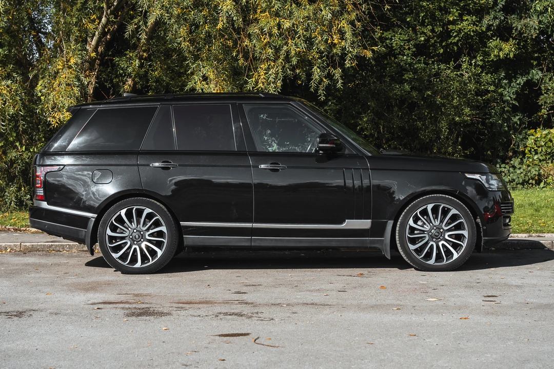 2017 Land Rover Range Rover L405 - Image 4 of 31