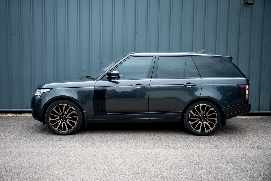 2017 Land Rover Range Rover L405 - Image 8 of 31