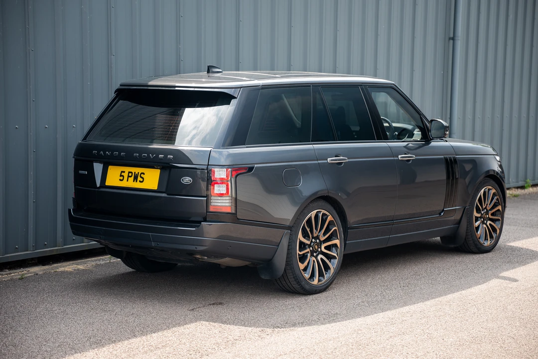 2017 Land Rover Range Rover L405 - Image 13 of 31