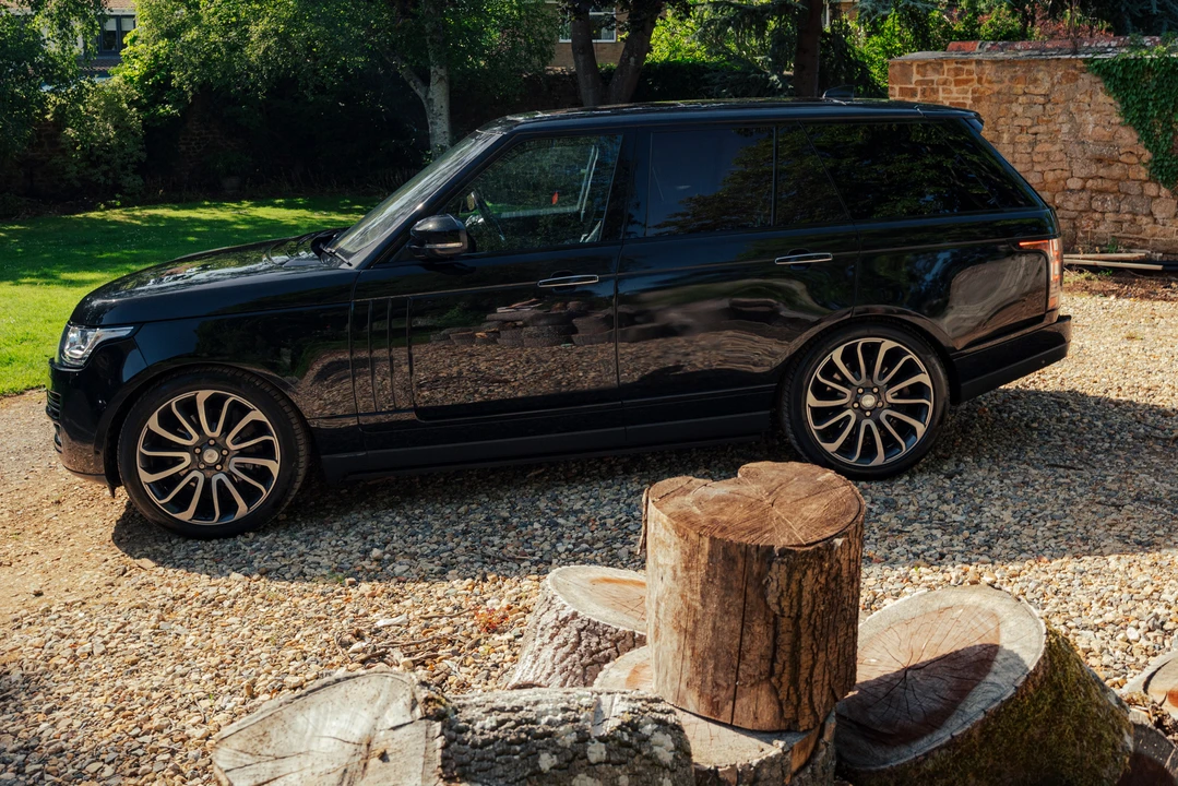 2017 Land Rover Range Rover L405 - Image 11 of 31