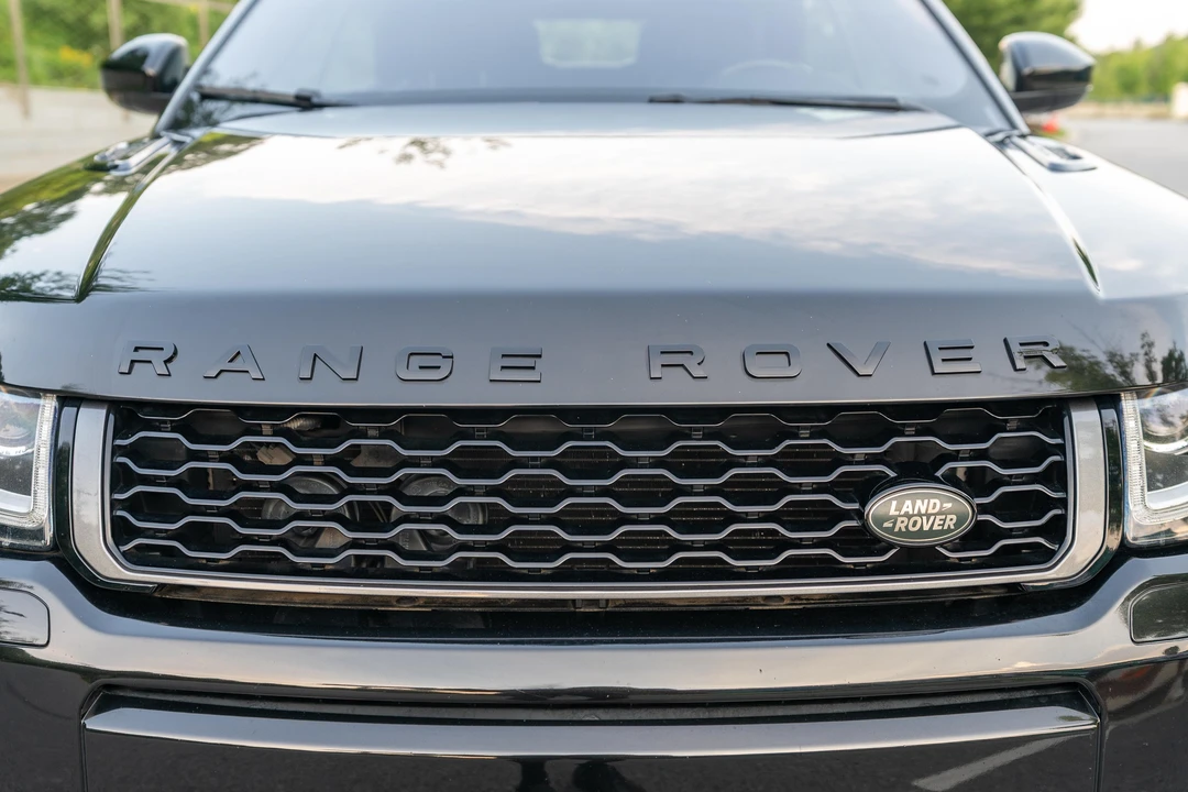 2017 Land Rover Range Rover Evoque 1st Gen - Image 25 of 31