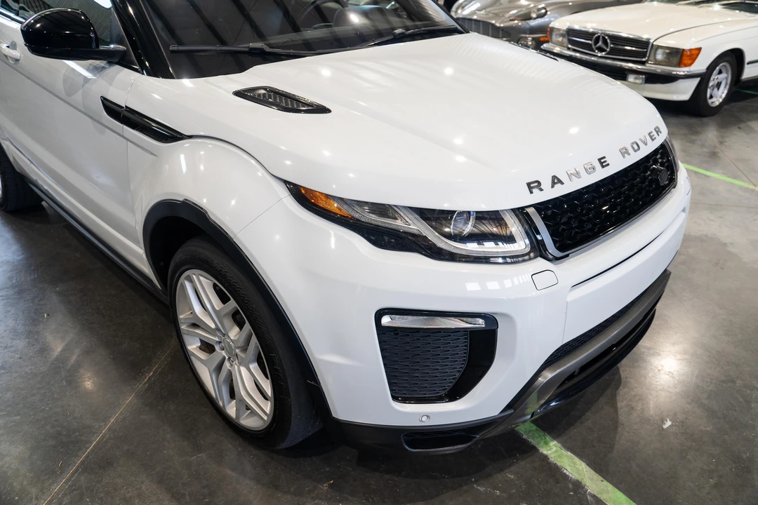 2017 Land Rover Range Rover Evoque 1st Gen - Image 17 of 31