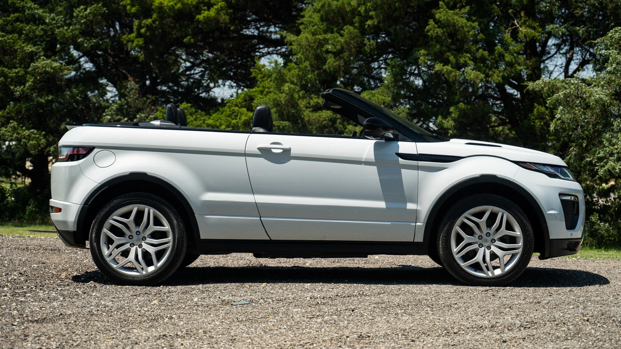 2017 Land Rover Range Rover Evoque 1st Gen - Image 10 of 31