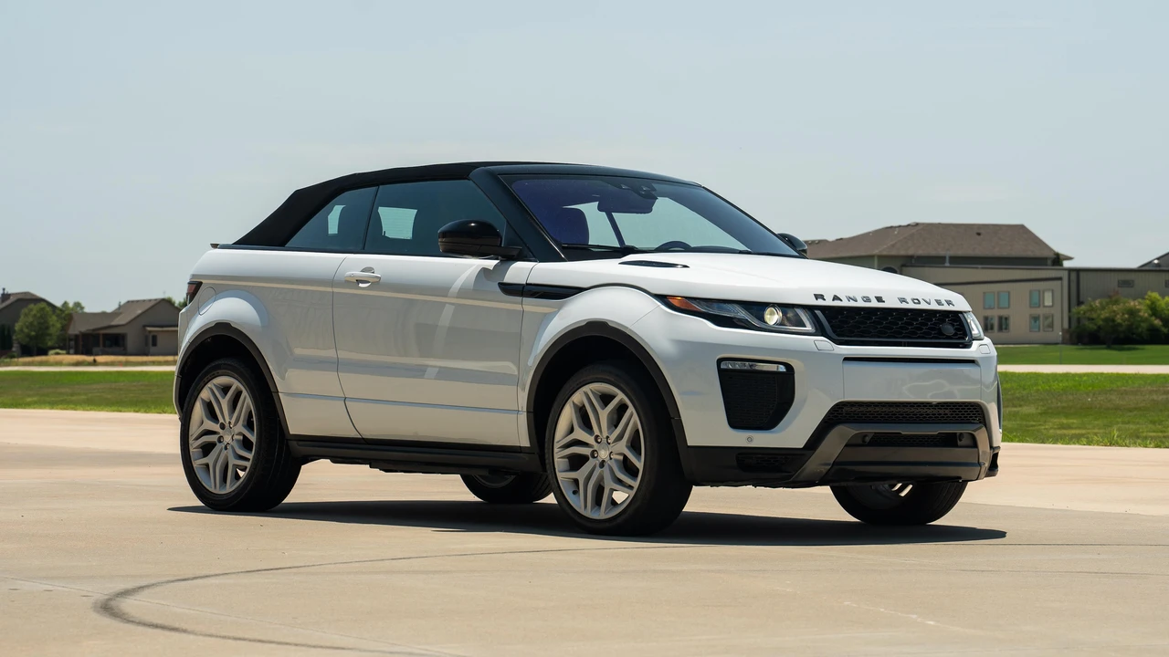 2017 Land Rover Range Rover Evoque 1st Gen - Image 16 of 31