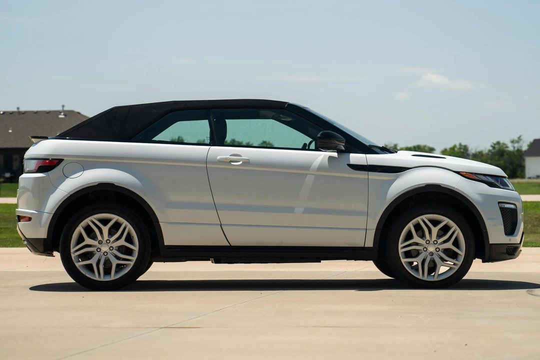 2017 Land Rover Range Rover Evoque 1st Gen - Image 3 of 31