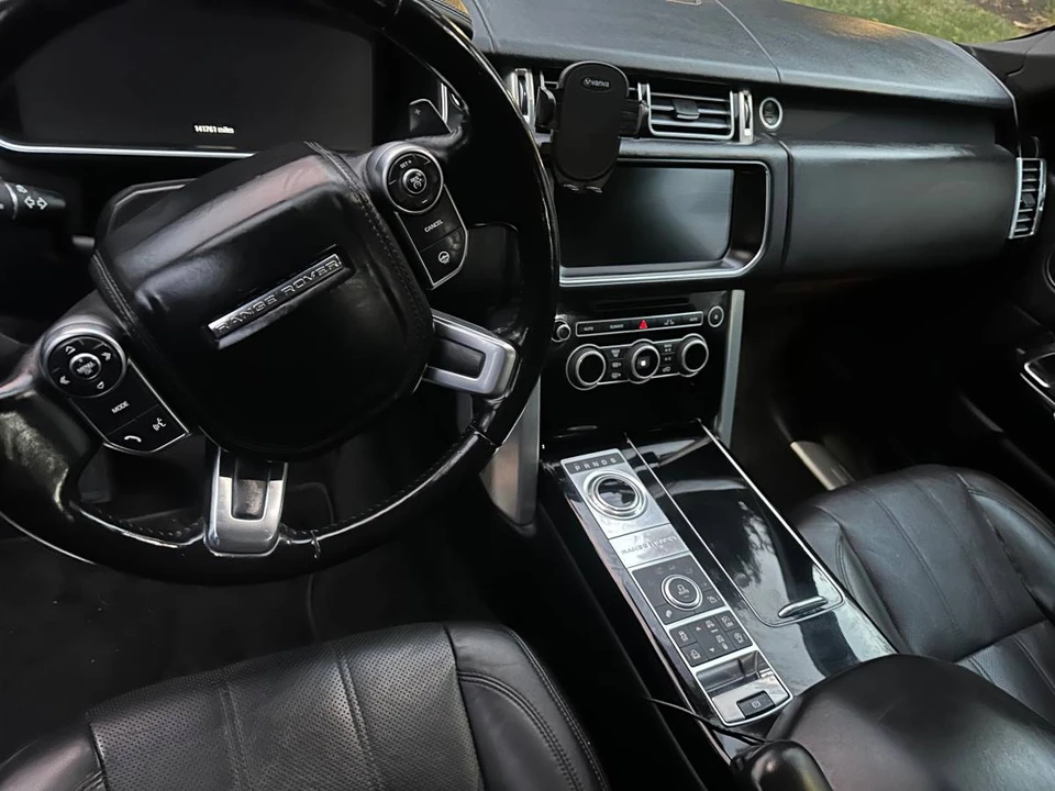 2017 Land Rover Range Rover L405 - Image 9 of 10