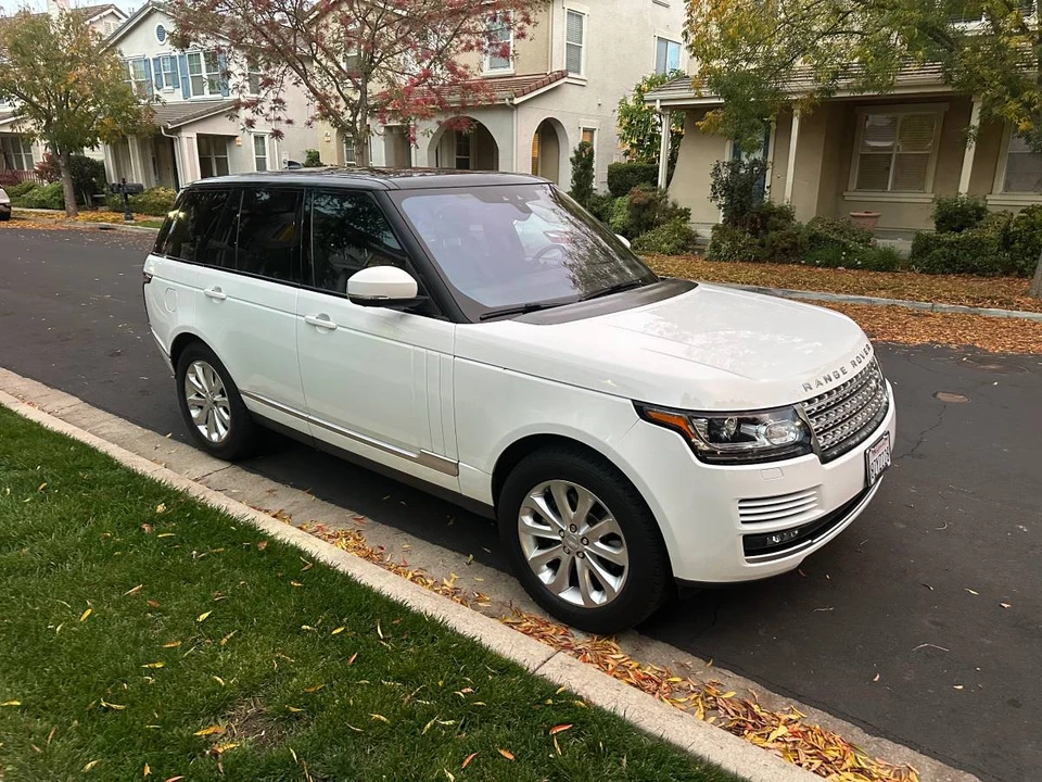 2017 Land Rover Range Rover L405 - Image 4 of 10