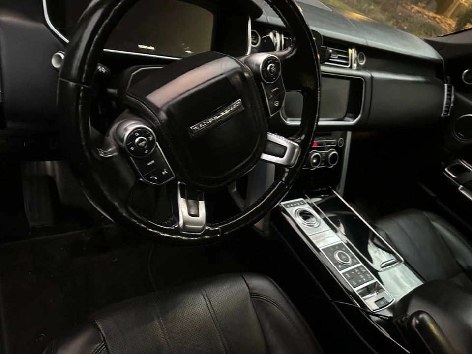 2017 Land Rover Range Rover L405 - Image 6 of 10