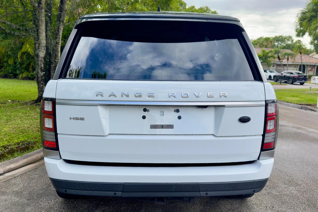 2017 Land Rover Range Rover L405 - Image 5 of 31