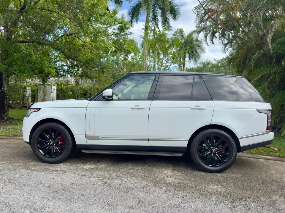 2017 Land Rover Range Rover L405 - Image 9 of 31