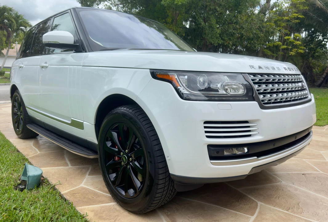 2017 Land Rover Range Rover L405 - Image 17 of 31