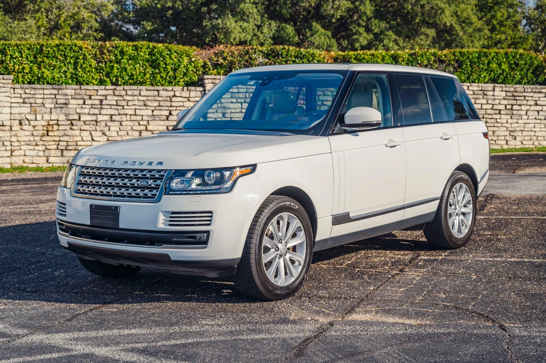 2017 Land Rover Range Rover L405 - Image 8 of 31