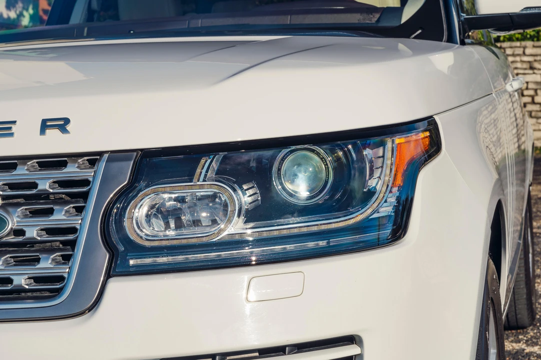 2017 Land Rover Range Rover L405 - Image 25 of 31