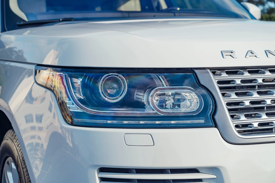 2017 Land Rover Range Rover L405 - Image 18 of 31