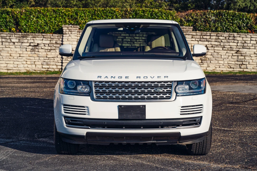 2017 Land Rover Range Rover L405 - Image 6 of 31
