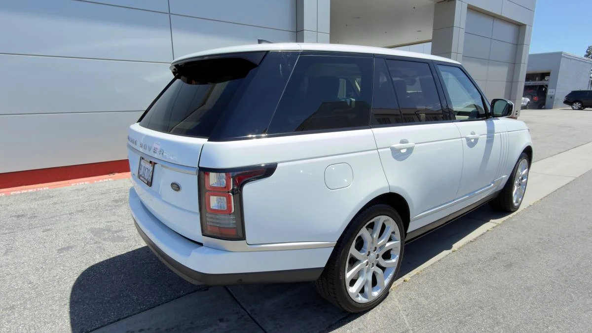 2017 Land Rover Range Rover L405 - Image 3 of 11