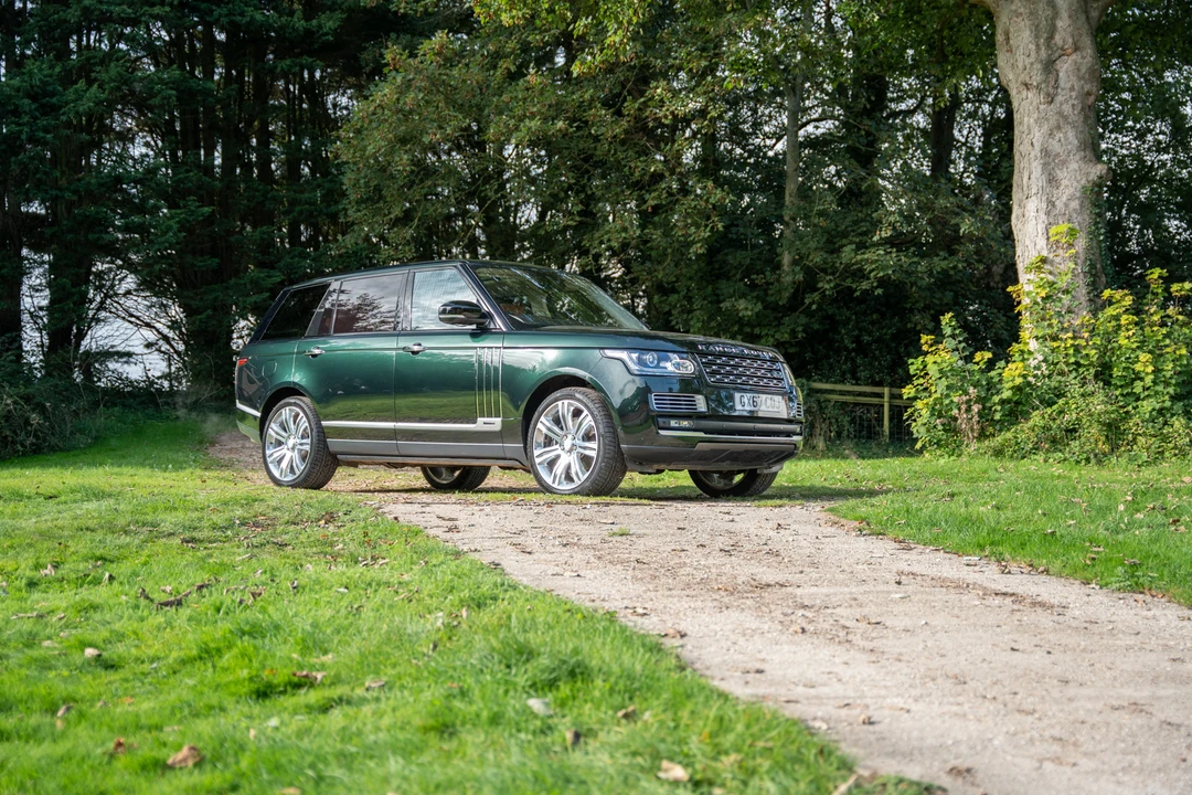 2017 Land Rover Range Rover L405 - Image 4 of 31