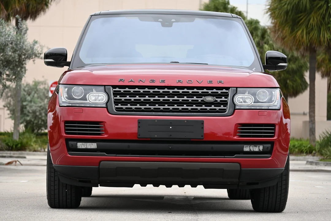 2017 Land Rover Range Rover L405 - Image 2 of 31
