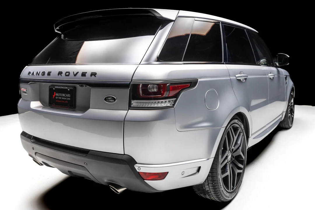 2017 Land Rover Range Rover L405 - Image 9 of 31