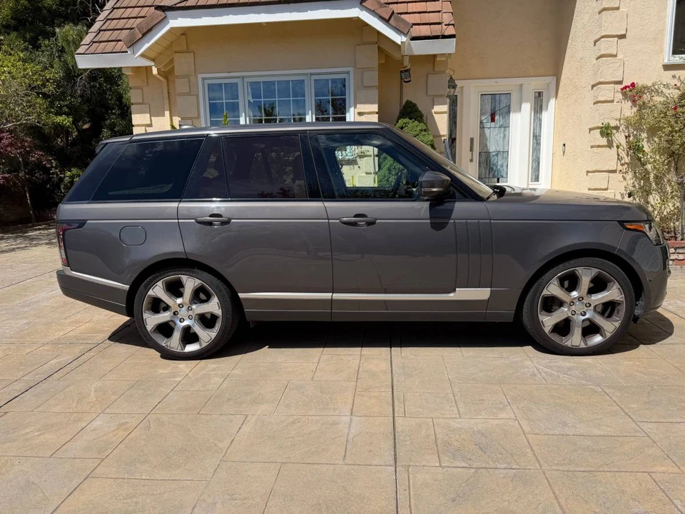 2017 Land Rover Range Rover L405 - Image 2 of 16