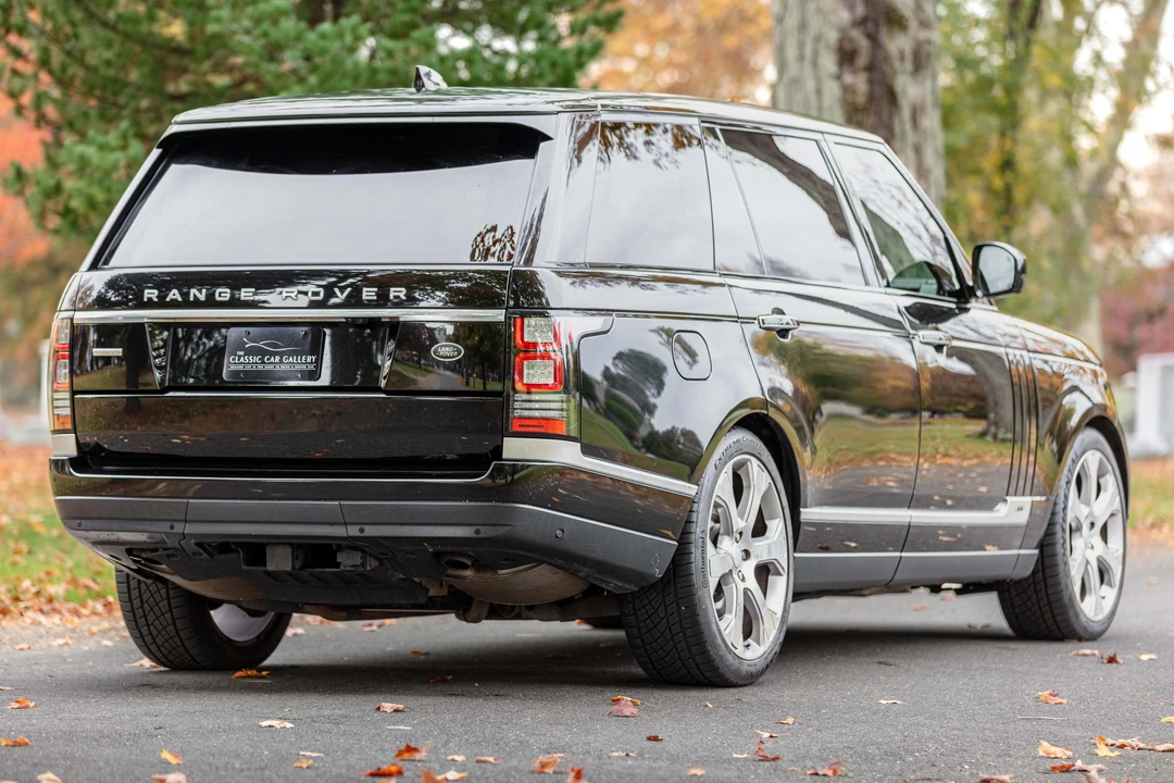 2017 Land Rover Range Rover L405 - Image 4 of 24