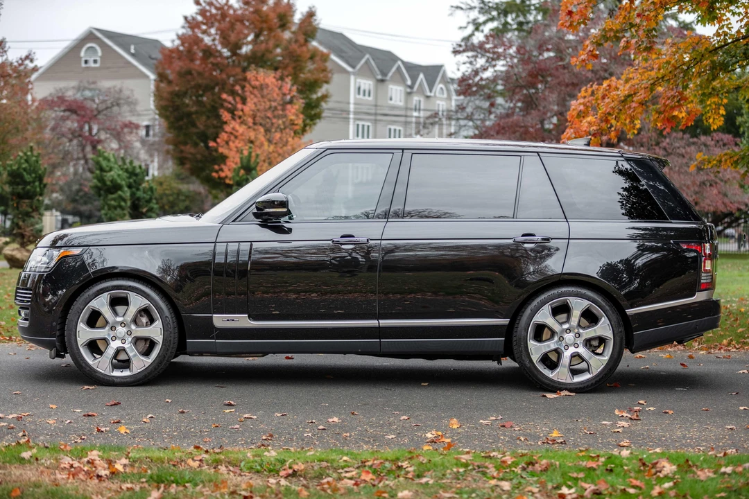 2017 Land Rover Range Rover L405 - Image 7 of 24