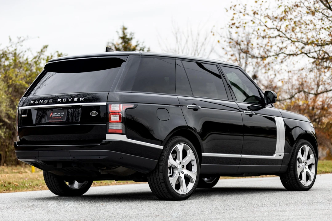 2017 Land Rover Range Rover L405 - Image 13 of 31