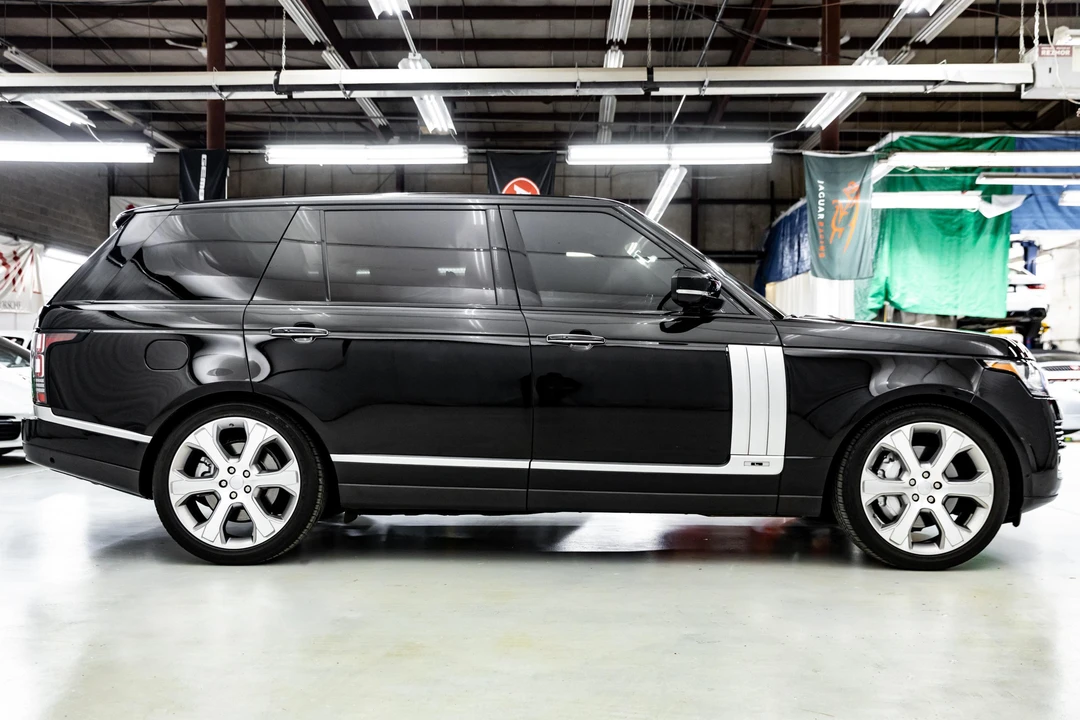 2017 Land Rover Range Rover L405 - Image 25 of 31