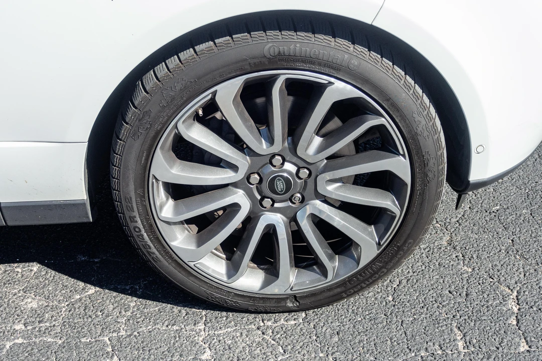 2017 Land Rover Range Rover L405 - Image 17 of 31