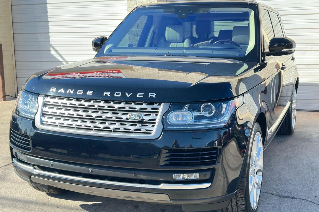 2017 Land Rover Range Rover L405 - Image 2 of 31