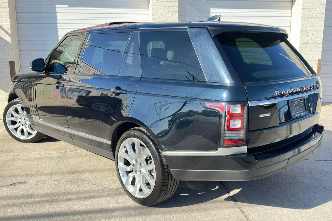 2017 Land Rover Range Rover L405 - Image 4 of 31