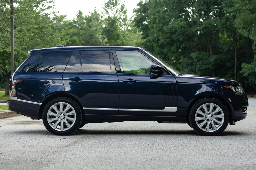 2017 Land Rover Range Rover L405 - Image 3 of 31