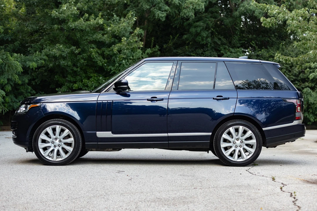 2017 Land Rover Range Rover L405 - Image 11 of 31
