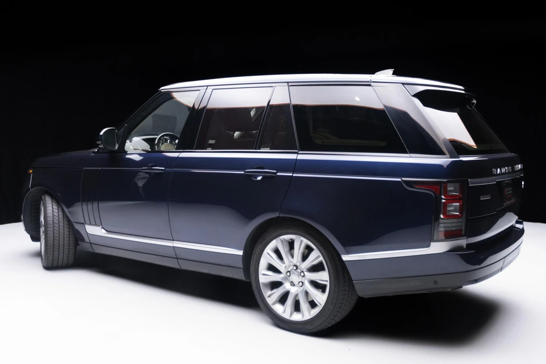 2017 Land Rover Range Rover L405 - Image 28 of 31