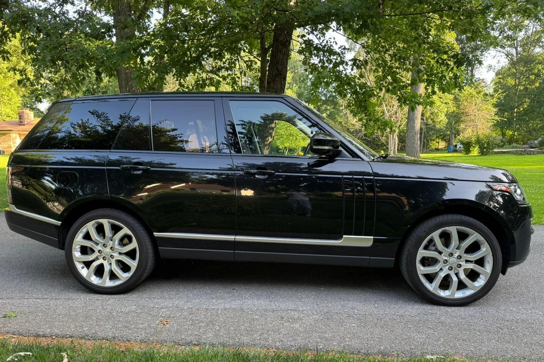 2017 Land Rover Range Rover L405 - Image 3 of 31