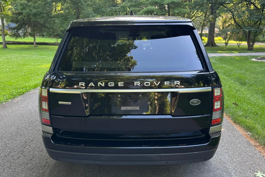 2017 Land Rover Range Rover L405 - Image 5 of 31