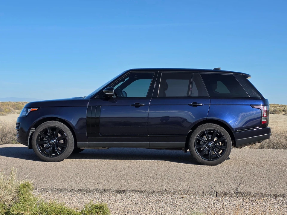 2017 Land Rover Range Rover L405 - Image 10 of 31