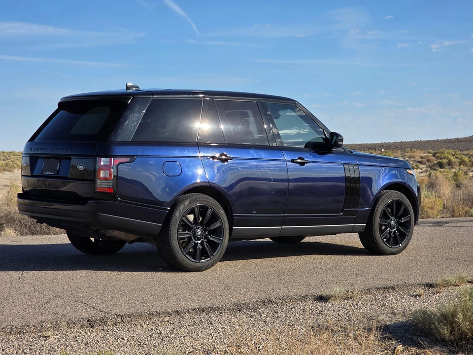 2017 Land Rover Range Rover L405 - Image 14 of 31