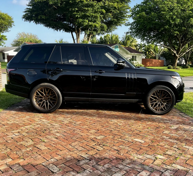 2017 Land Rover Range Rover L405 - Image 12 of 31