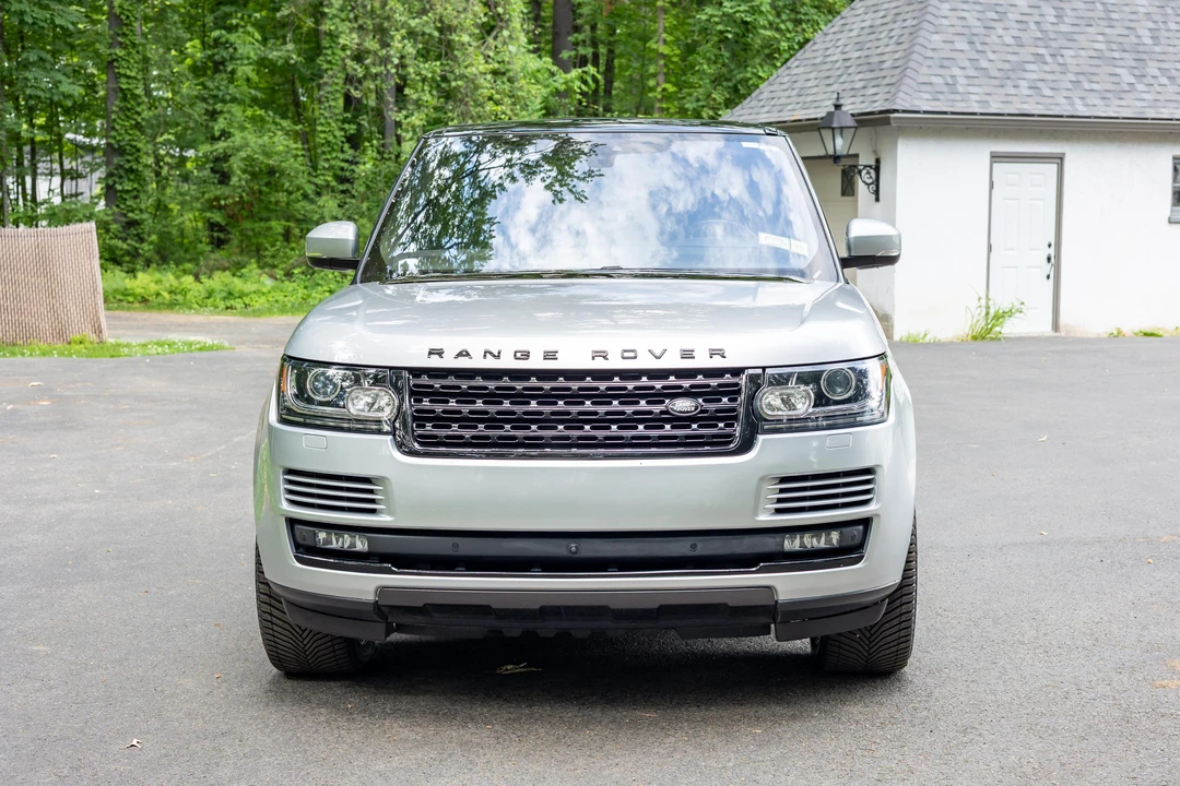 2017 Land Rover Range Rover L405 - Image 2 of 31