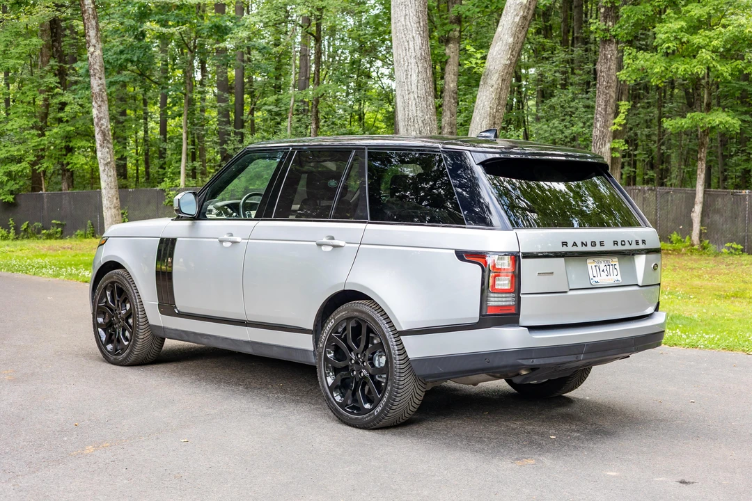 2017 Land Rover Range Rover L405 - Image 8 of 31