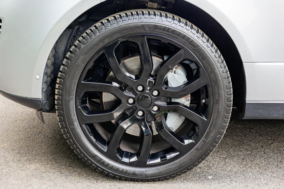 2017 Land Rover Range Rover L405 - Image 26 of 31