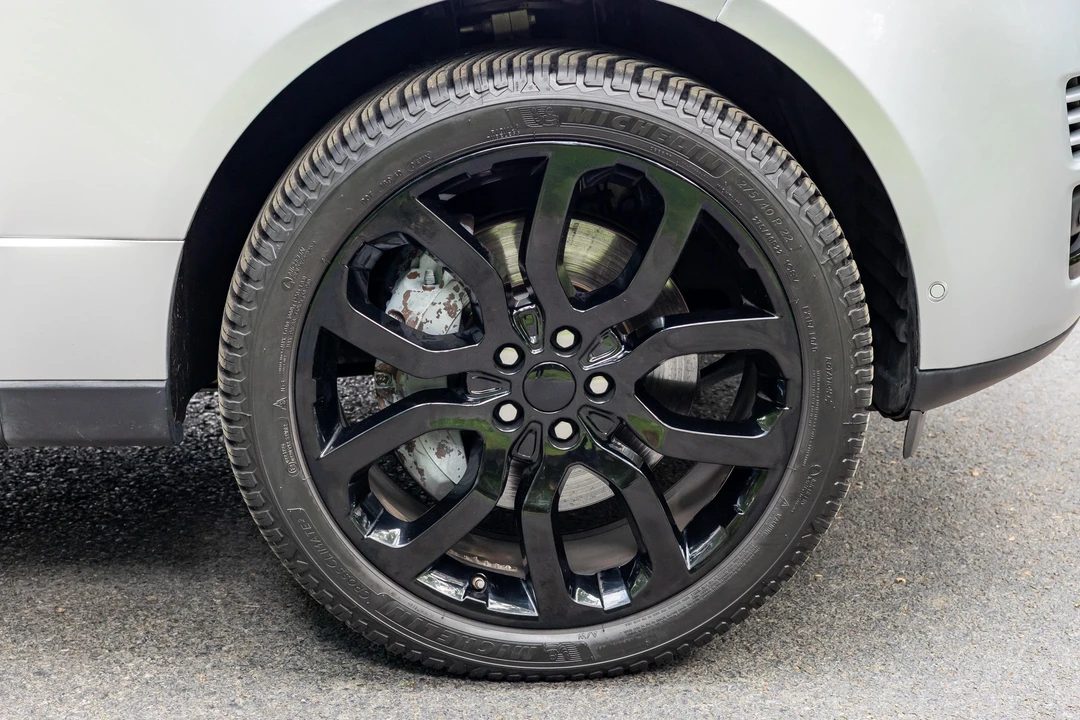 2017 Land Rover Range Rover L405 - Image 29 of 31