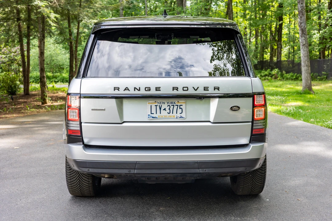 2017 Land Rover Range Rover L405 - Image 10 of 31