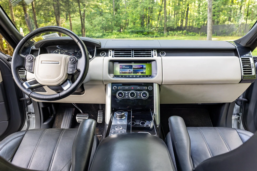 2017 Land Rover Range Rover L405 - Image 30 of 31