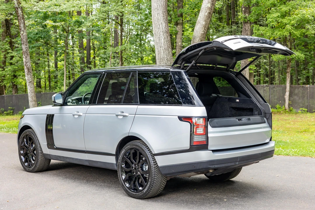 2017 Land Rover Range Rover L405 - Image 9 of 31