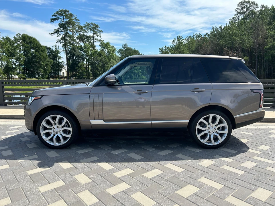 2017 Land Rover Range Rover L405 - Image 7 of 31