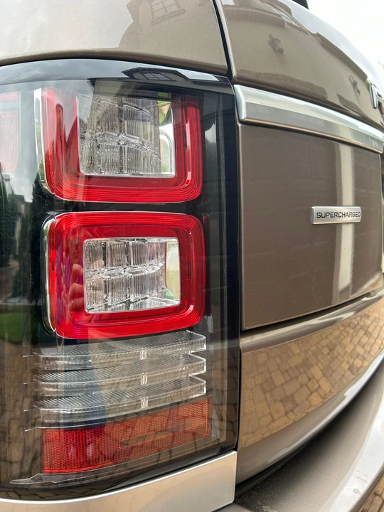 2017 Land Rover Range Rover L405 - Image 27 of 31
