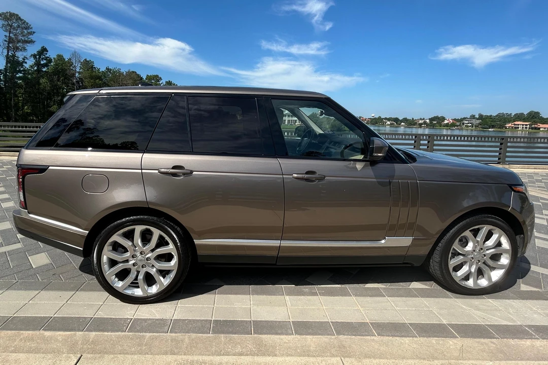 2017 Land Rover Range Rover L405 - Image 3 of 31