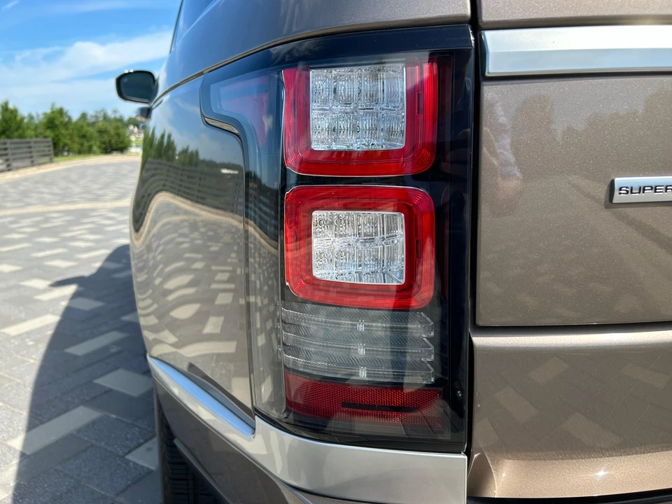 2017 Land Rover Range Rover L405 - Image 26 of 31
